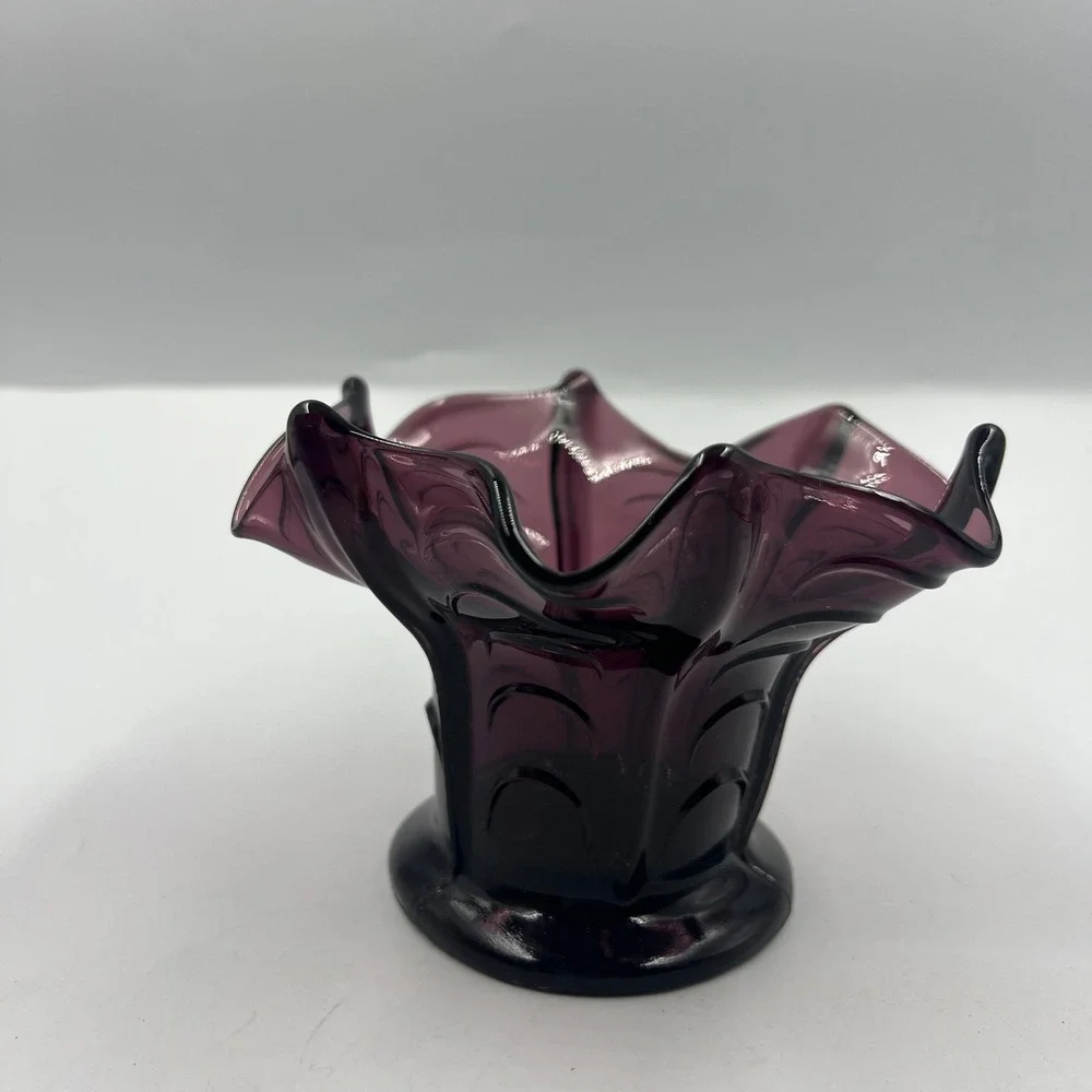 Vintage Amethyst Purple Glass Ruffled Handkerchief Pedestal Bowl Geometric Vase